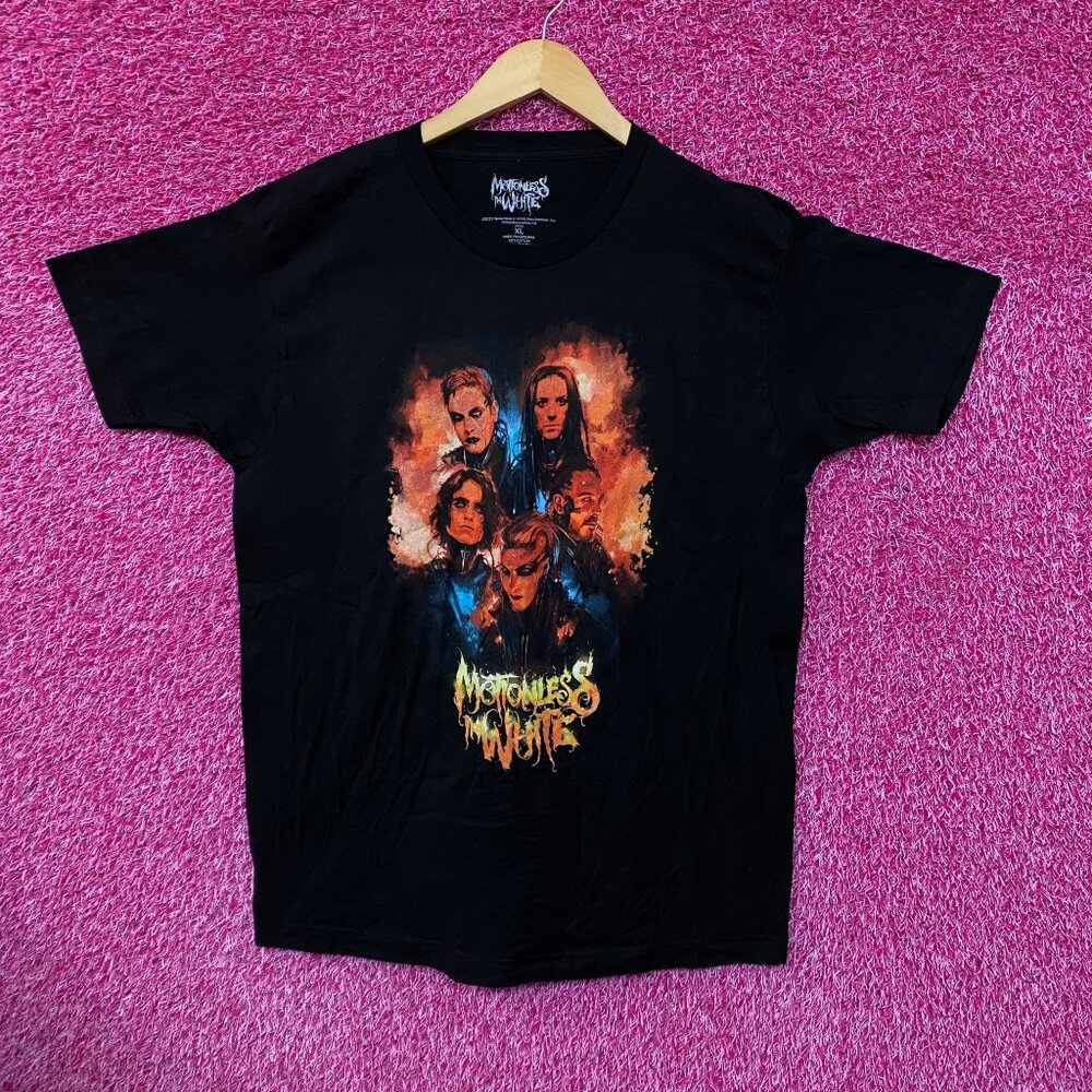 Motionless in White Rock Band Tshirt size Extra Large